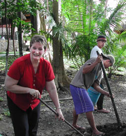 laura-landscaping.jpg