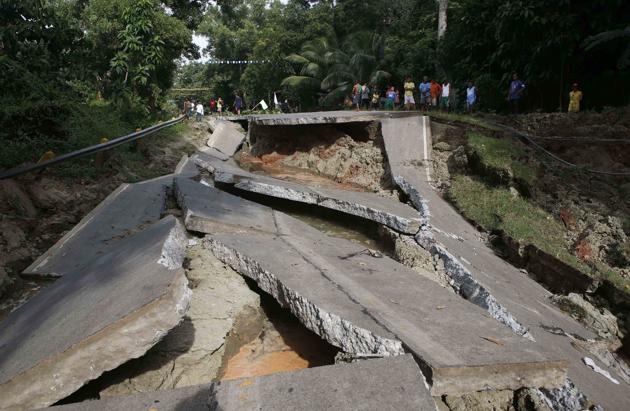 bohol-earthquake-2013-004.JPG