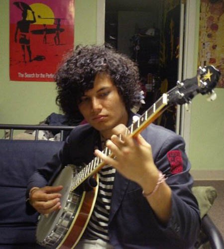 Aaron-with-banjo-2009