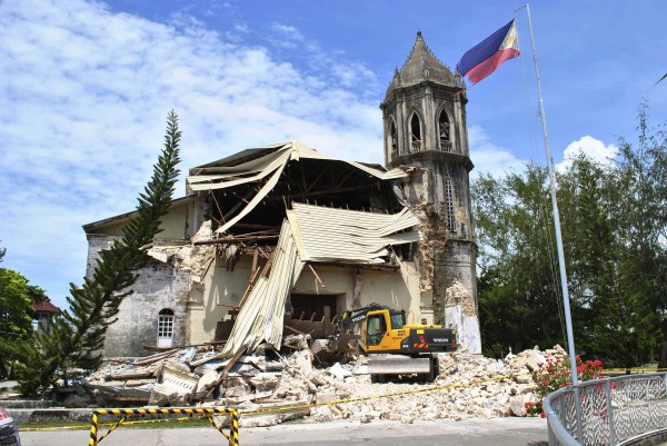 bohol-earthquake-2013-024